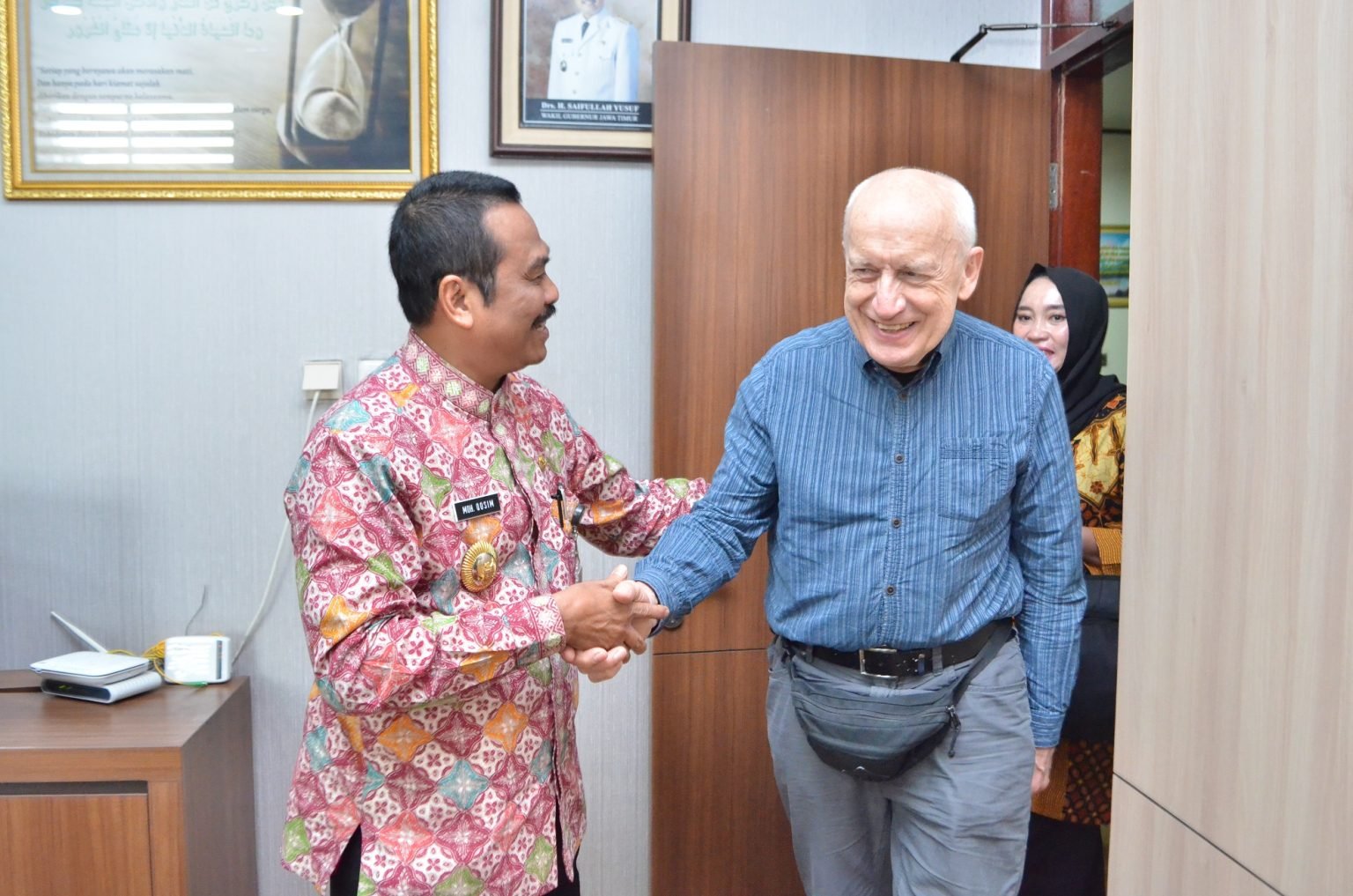 Prof. Andrew W. Smith Siap Bantu ABK Gresik