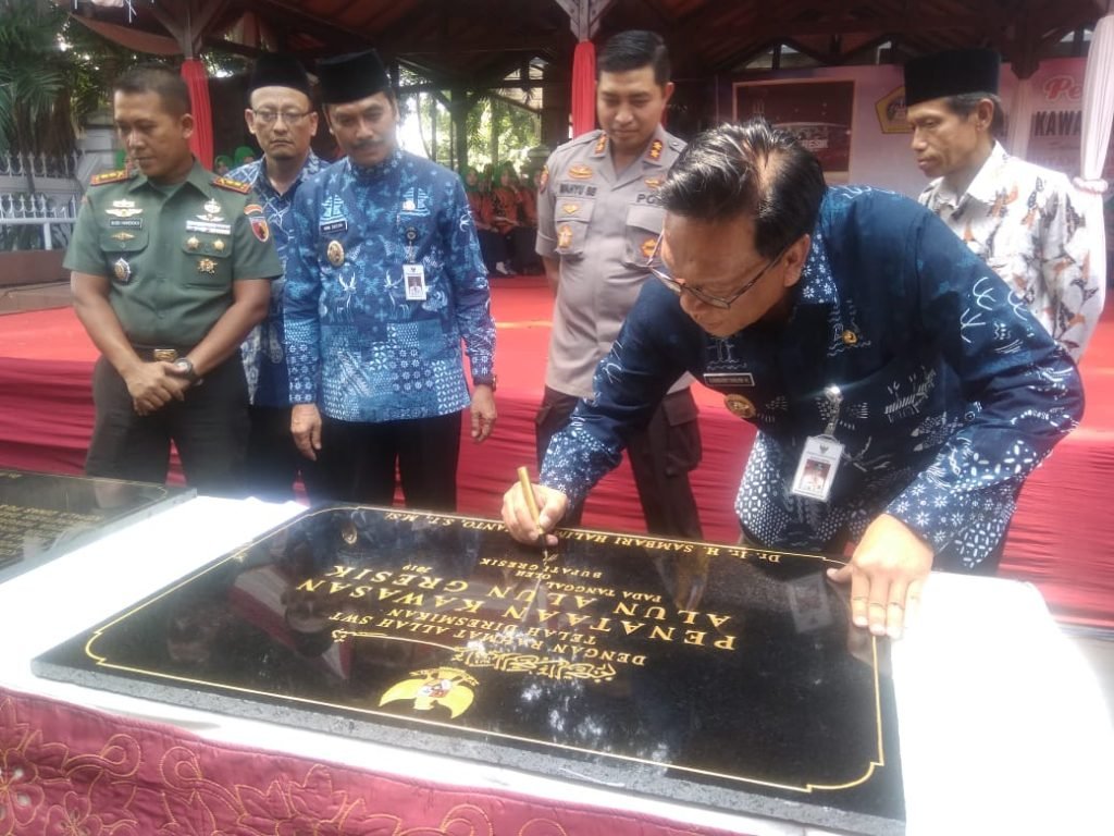Wajah Baru Alun Alun, Kado Istimewa Sambari Qosim HUT 532 Kota Gresik