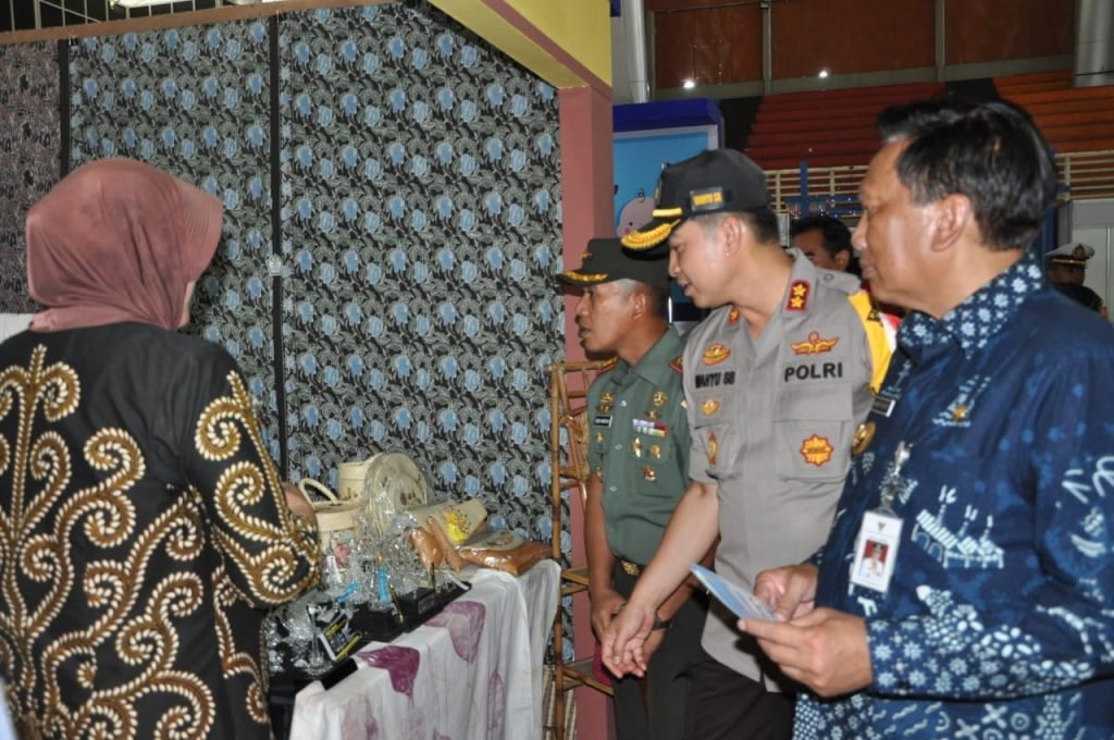 Ekspo Dipenuhi Tenant dan Warga, Bupati Sambari Bangga