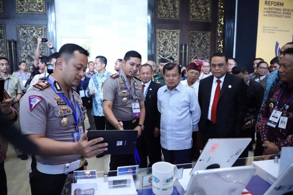 Dihadapan Wakil Presiden Jusuf Kalla, Kapolres Gresik Pamerkan Inovasi Pelayanan Publik