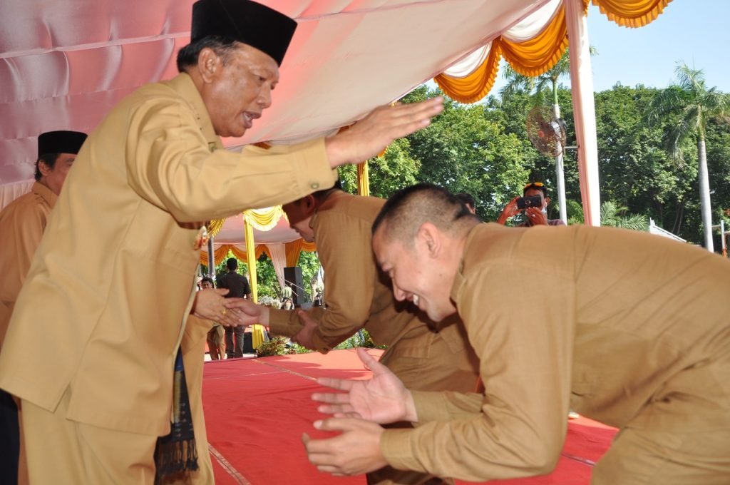 Bupati Sambari: Halal Bihalal Cukup Sekali