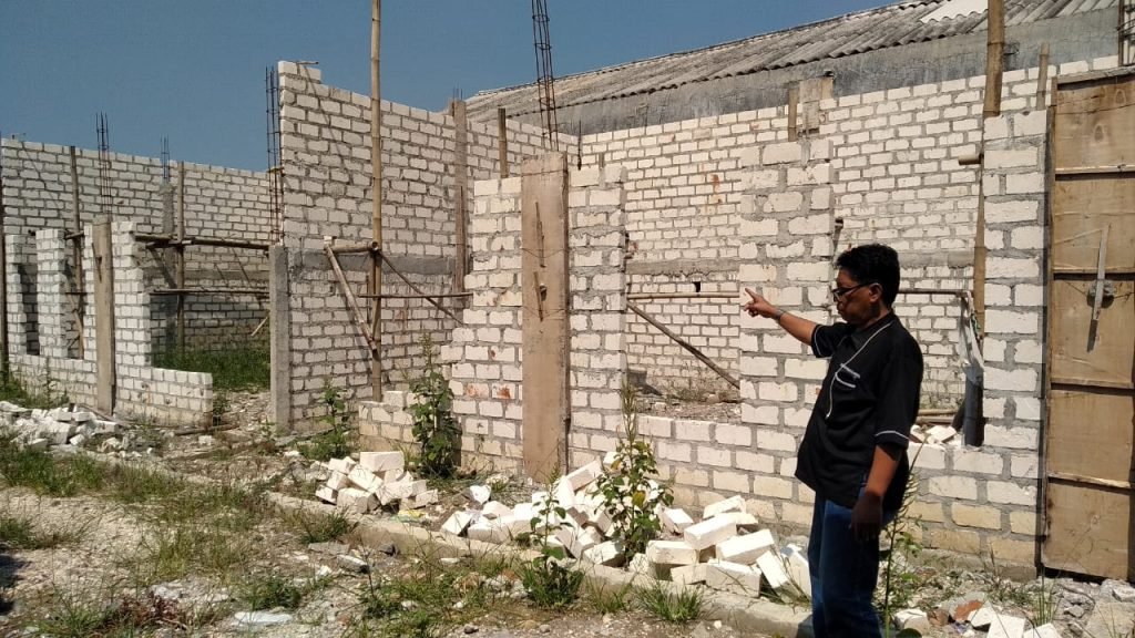 Proyek Gedung Perpustakan Rp 225 Juta Mangkrak, Mantan Kades Jatirembe Dilaporkan ke Bupati, Kejari dan Polres