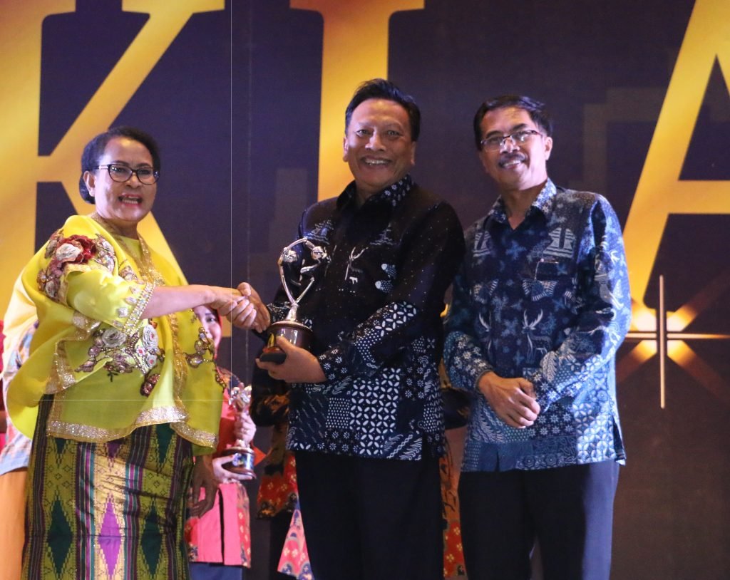 Pemkab Gresik Kembali Dinobatkan Kabupaten Layak Anak 2019 Tingkat Madya