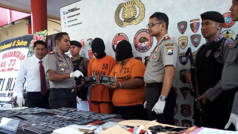 Polres Blitar Ungkap Sindikat Kejahatan Mobil Kurang dari 36 Jam