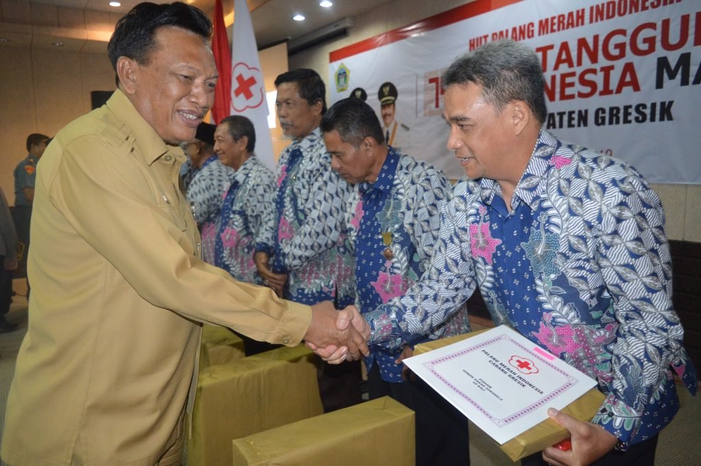 Donor Lebih 100 Kali, Diberi Apresiasi Bupati Gresik