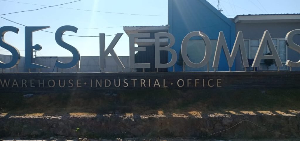 Warga Sekitar Dirugikan, IMB PT Akses Kebomas Terancam Dicabut