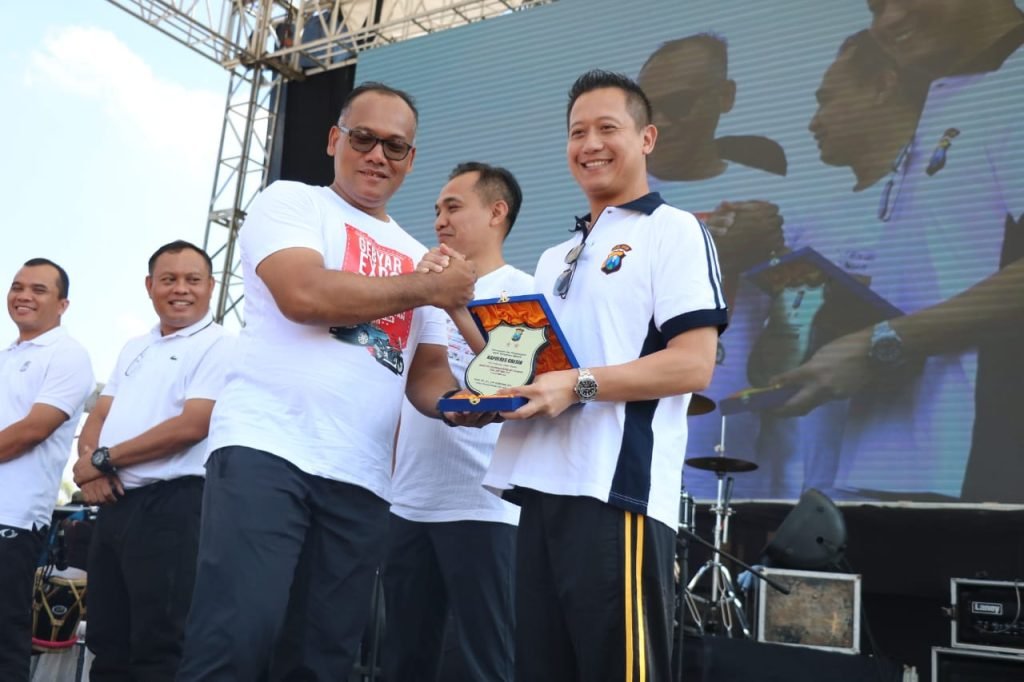 Ikut Gebyar Barang Bukti, Polres Gresik Terima Penghargaan Kapolda Jatim