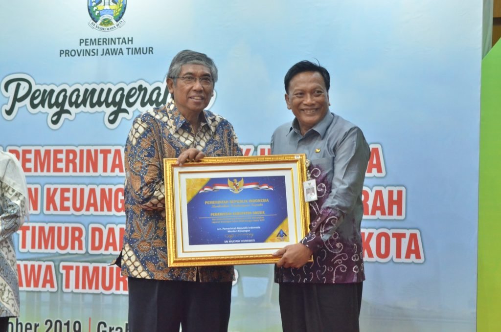 Bupati Gresik Terima Penghargaan WTP