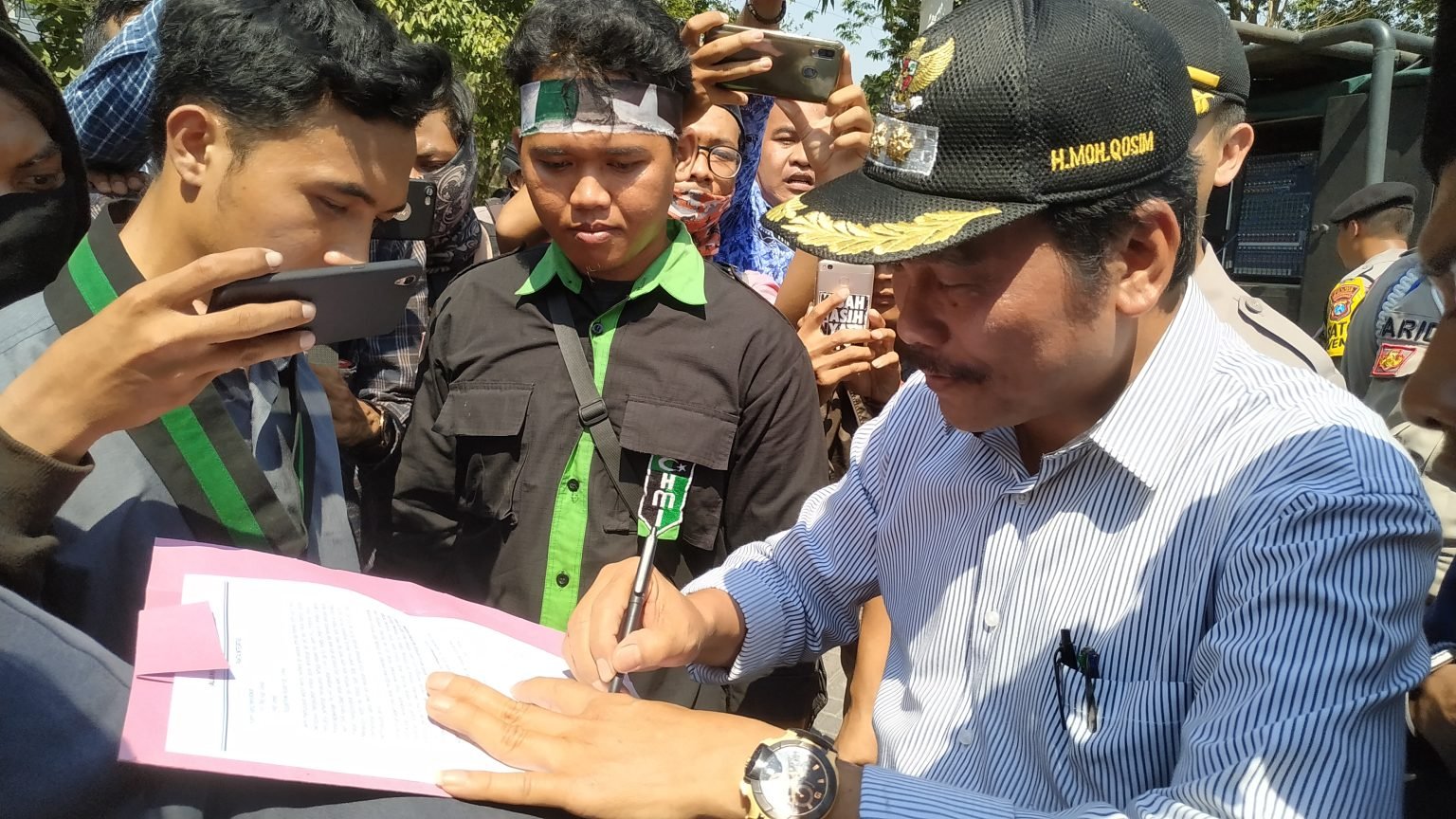 Wabup Qosim Dukung Tuntutan PMII dan HMI Gresik