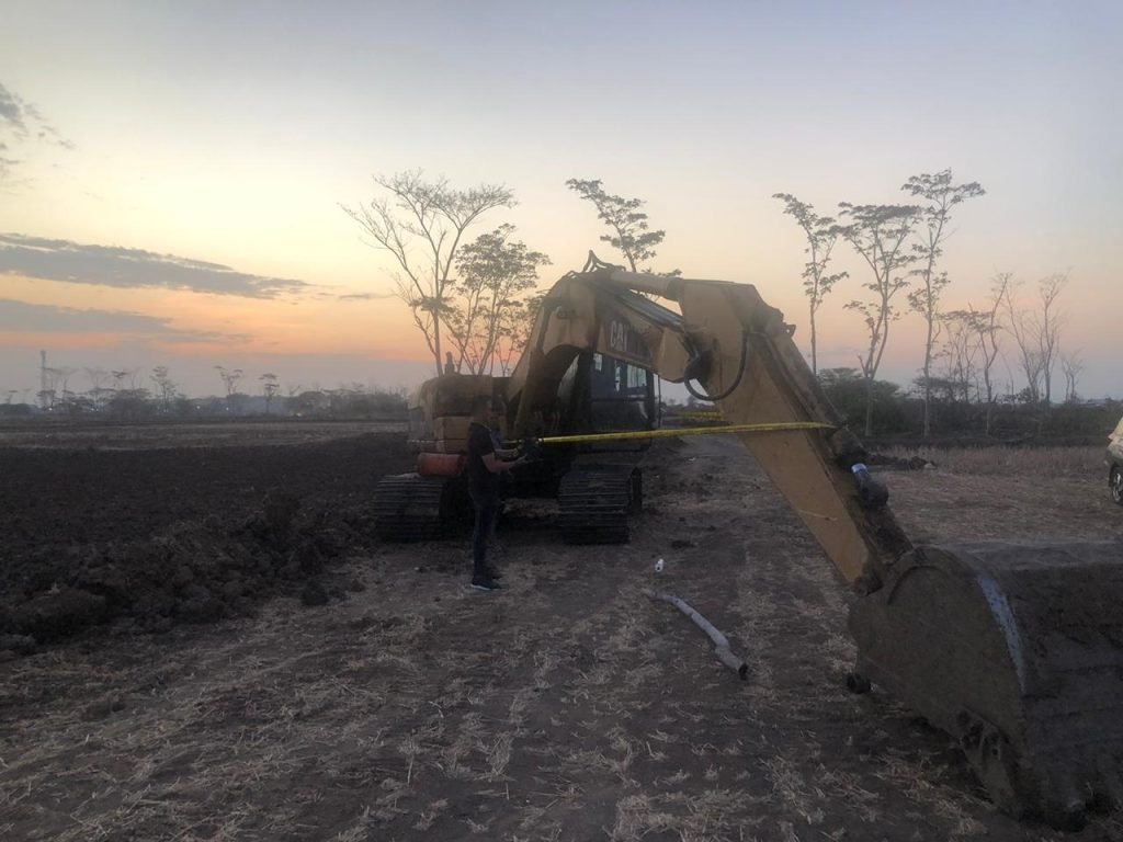 Kapolres Gresik Pimpin Langsung Penutupan Galian C di Dua Lahan Sekaligus