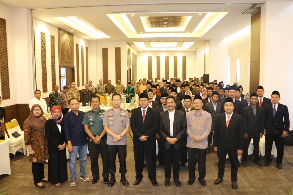 Hadiri Pelantikan Panwascam Gresik, Wabup : Jangan Takut Diteror