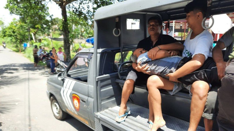 Ceroboh, Mobil Pickup Tersambar Kereta Malioboro Korban Kritis.