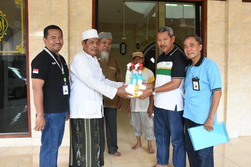 PG Bantu Tempat Ibadah dan Semprot Disinfektan di 1 Desa 7 Kelurahan