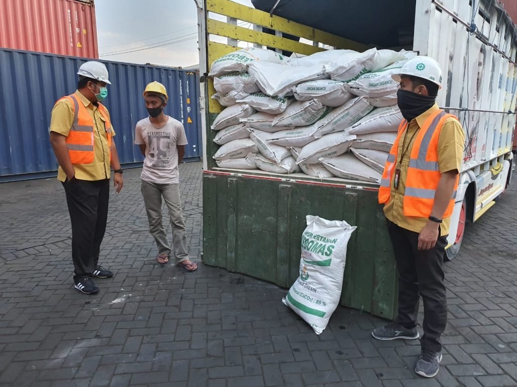 Rekor Baru, Petrokimia Gresik Berhasil Ekspor Kapur Pertanian