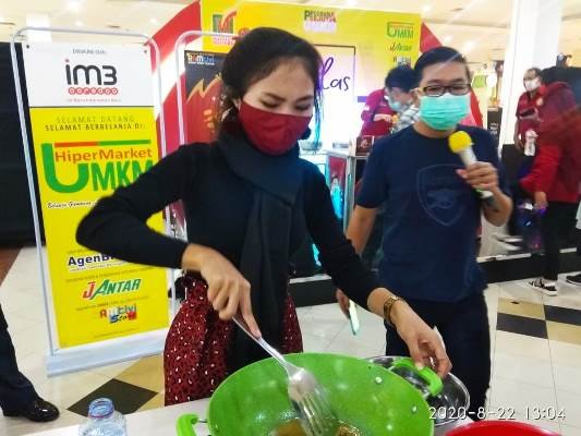 Cooking Class Rendang Regal di Maspion Square