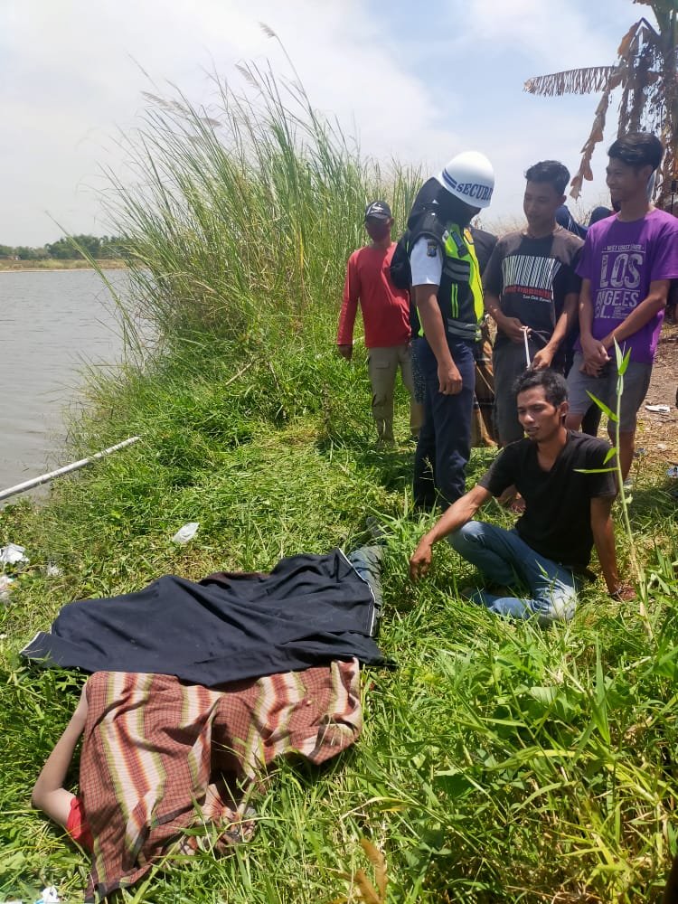 Dua Bocah Lamongan Tewas Mengapung di BGS