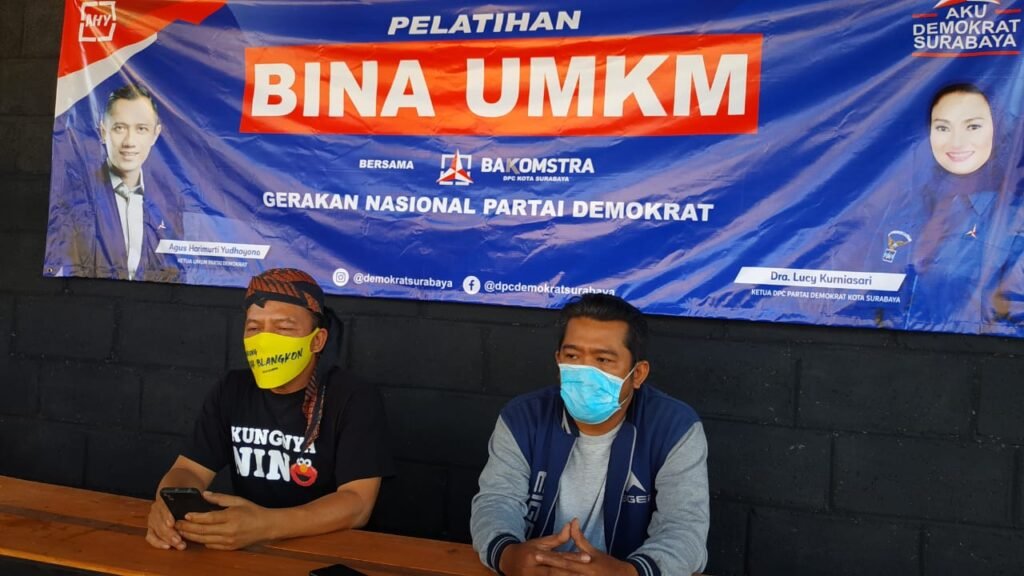 Bakomstra DPC Sby Partai Demokrat : Acungkan Dua Jari Itu Tanda Victory