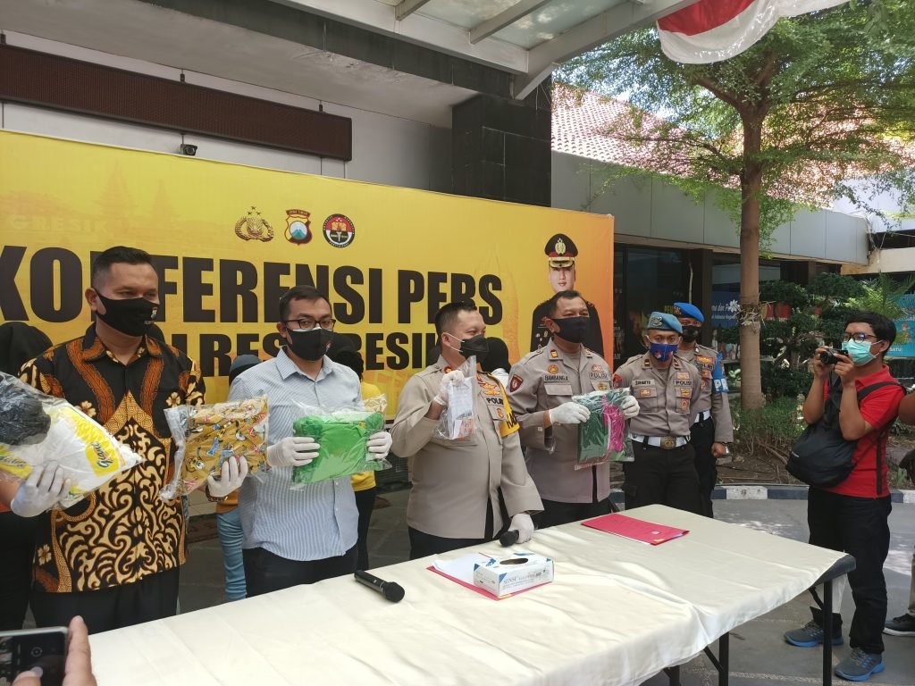 Polres Gresik Amankan Mucikari dan 6 PSK Bertarif Rp 150 Ribuan