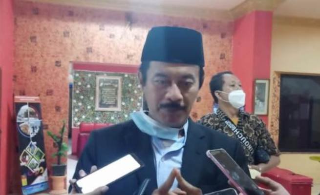 Bantuan Tunai Kepada Masyarakat Usia Senja di Sumenep