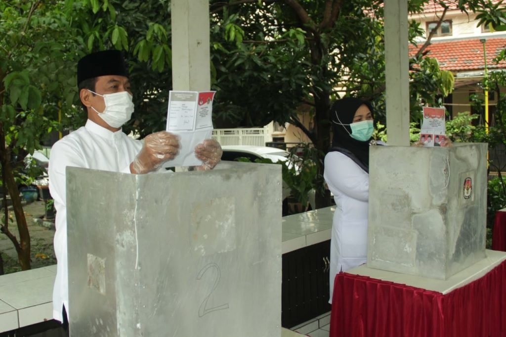 Usai Nyoblos, Pak Qosim dan Dokter Alif Optimis Menang