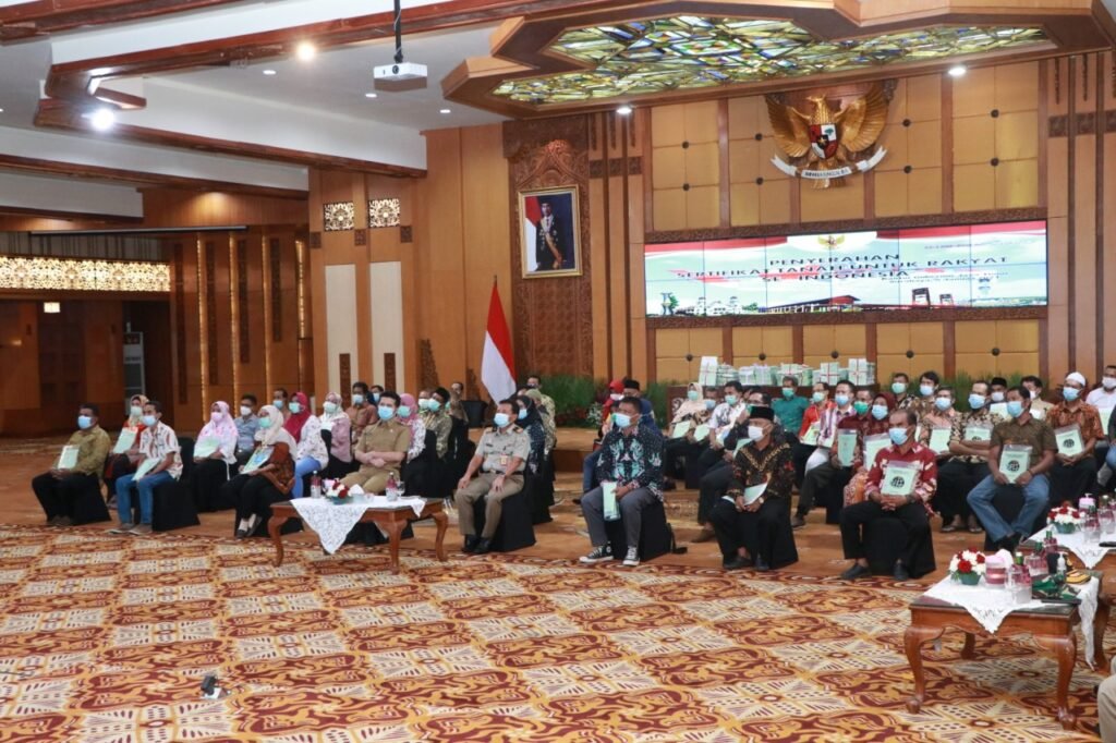 Percepat Proses Kepemilikan Tanah, Presiden RI Serahkan Jutaan Sertifikat Tanah