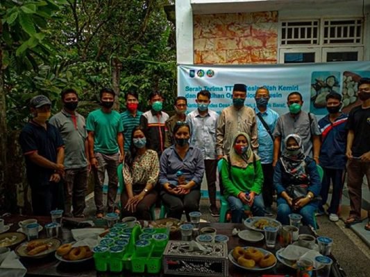 Biji Kemiri Diolah Menjadi Minyak dengan Teknologi Tepat Guna ITS