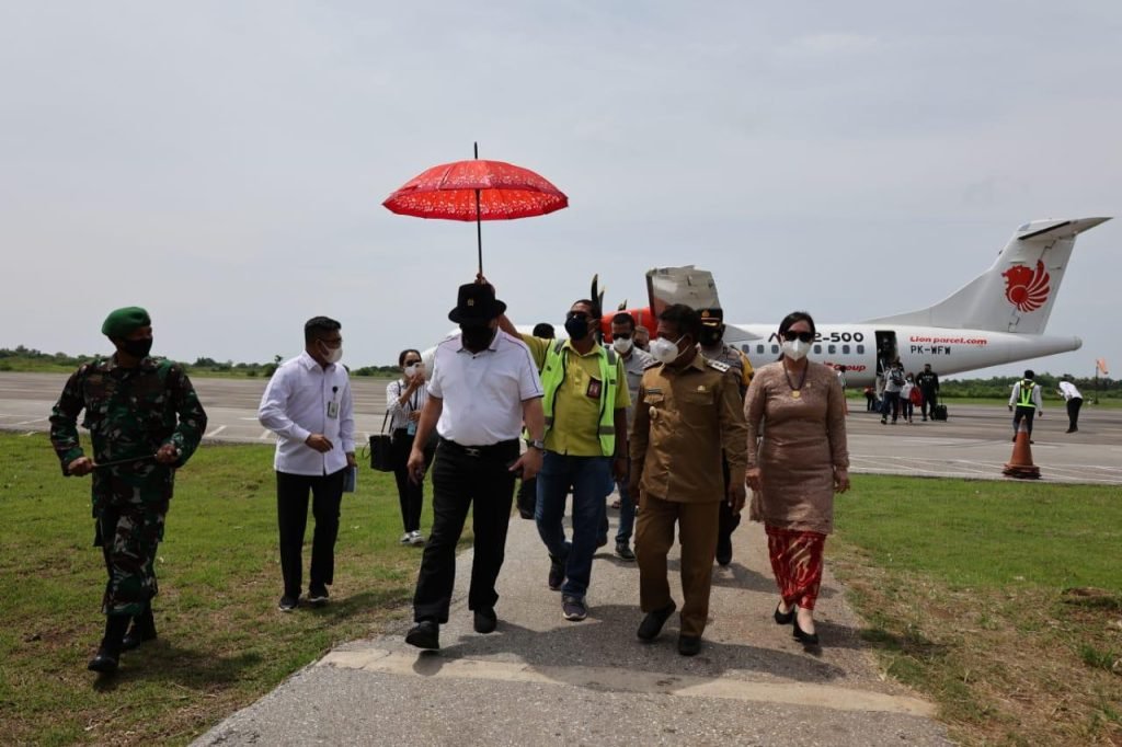 Penerbangan Perdana Kupang-Alor Diluncurkan, Ketua DPD RI Berharap Konektivitas NTT Makin Lancar