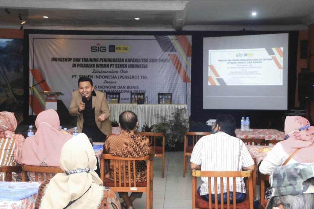 SIG Latih UMKM Pujasera Wisma A Yani Menggunakan Platform Digital