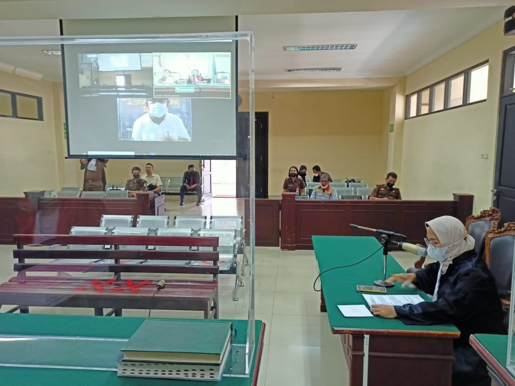 Sidang Korupsi Camat Duduksampeyan Jaksa Akui Ada Kesalahan Data