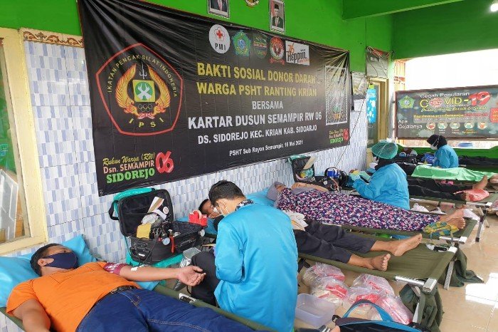 PSHT Sidoarjo dan Warga Desa Sidorejo Donor Darah