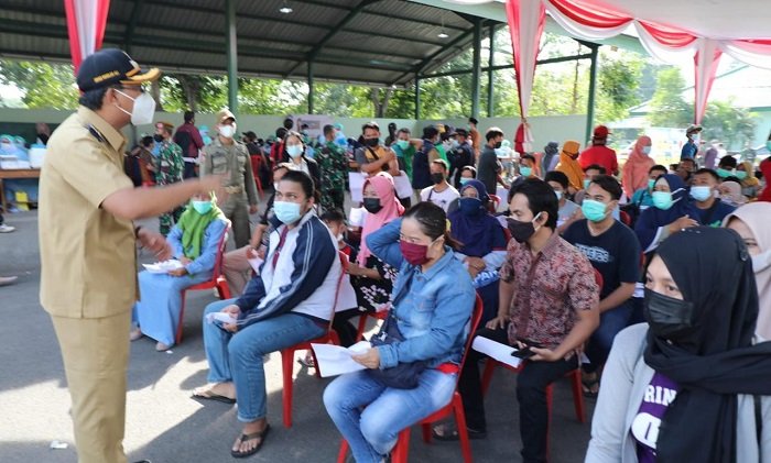 Bupati Sidoarjo: Sebelum Vaksin Isi Formulir Dulu