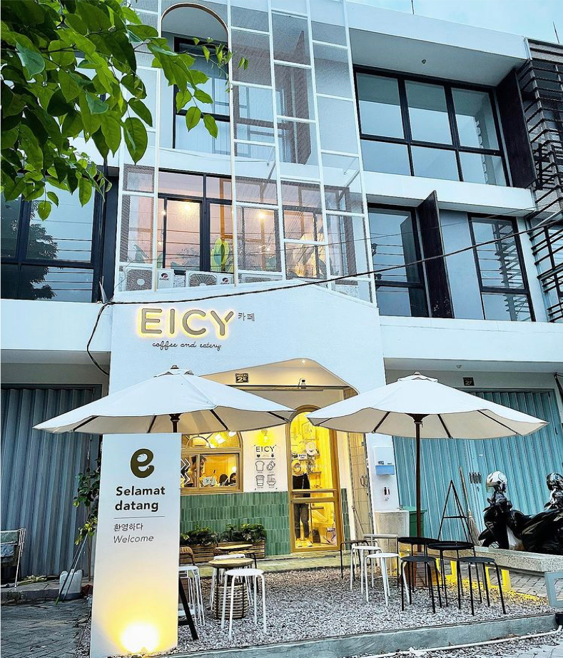 Eicy Caffee Surabaya: Rekomendasi Caffee Lucu Deket Untag Nihhh!!!