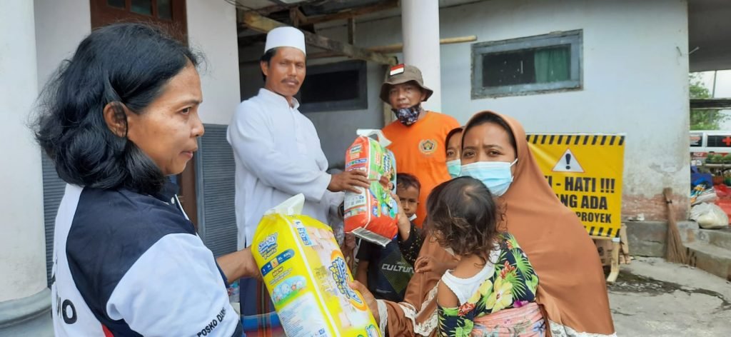 PWI Malang Raya Salurkan Bantuan Tahap Satu untuk Korban Erupsi Gunung Semeru