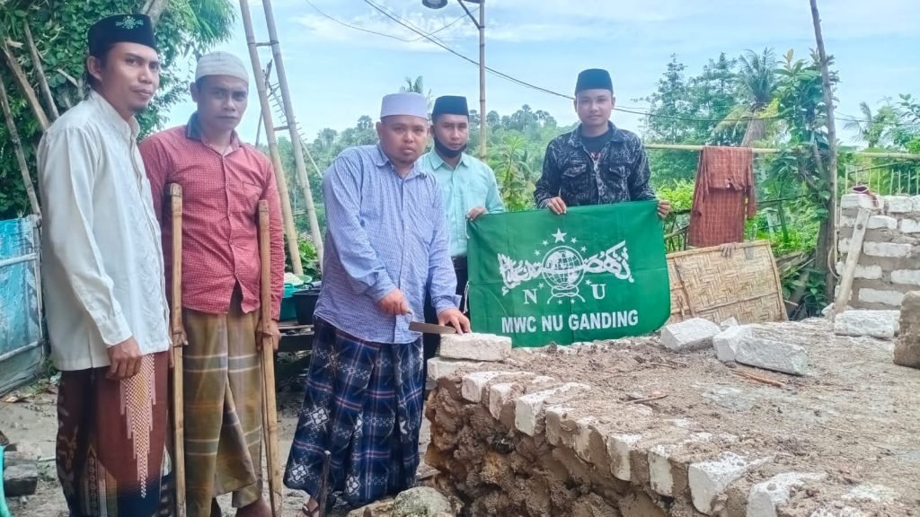 LAZISNU Gandeng PAC IKAPMII Dan BMT NU Bedah Rumah Dhuafa