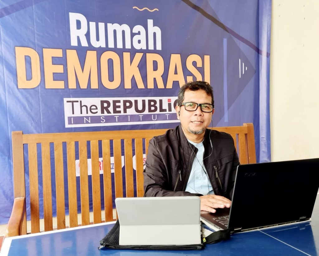 PARTAI POLTIK NO, AKTOR POLITIK YES