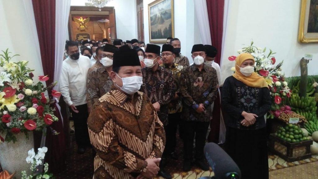 Silaturahmi ke Jatim, Menhan Prabowo Puji Kepedulian Gubernur Khofifah