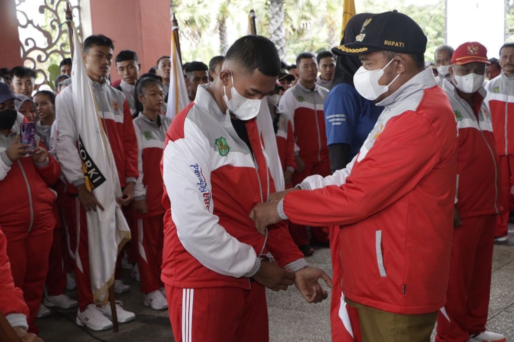 Bupati Fauzi Lepas 275 Atlet Porprov Kontingen Sumenep