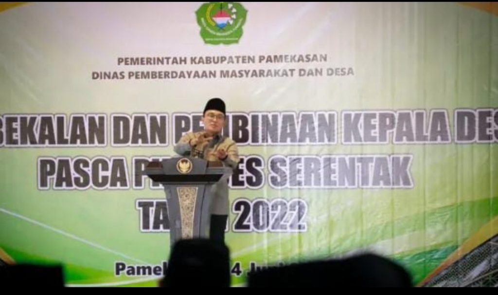 Pemkab Pamekasan Bekali Kades Terpilih, Bupati Ajak Layani Masyarakat Dengan Baik