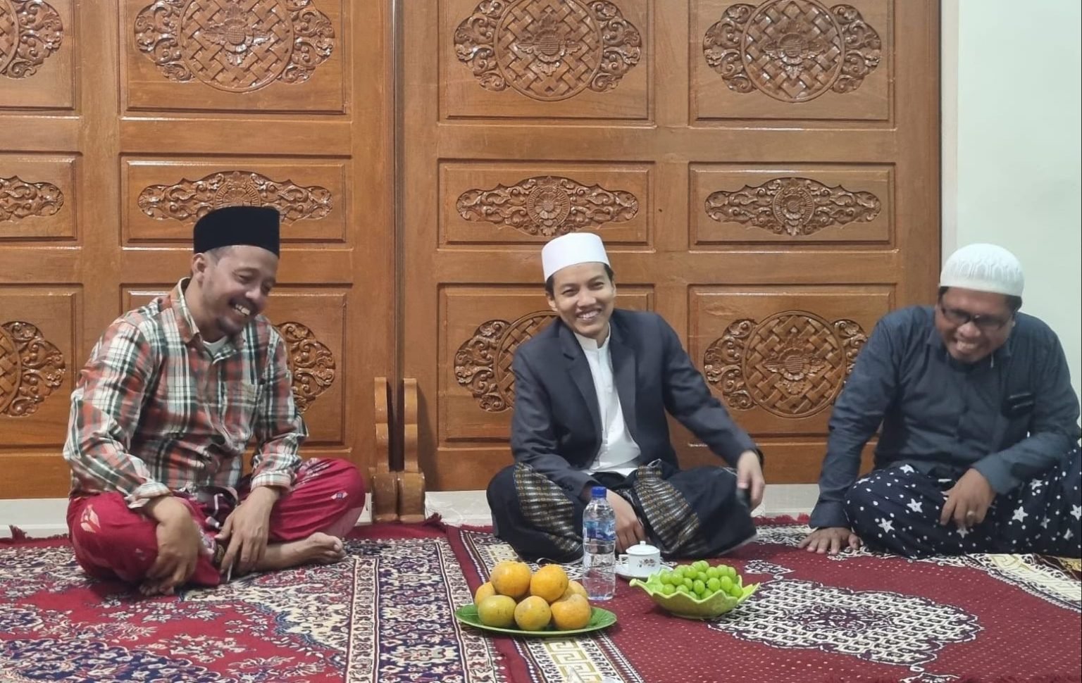 KH. Ali Fikri dan H. Zainal Bertemu di Desa Tambaagung Tengah, Ada Apa?