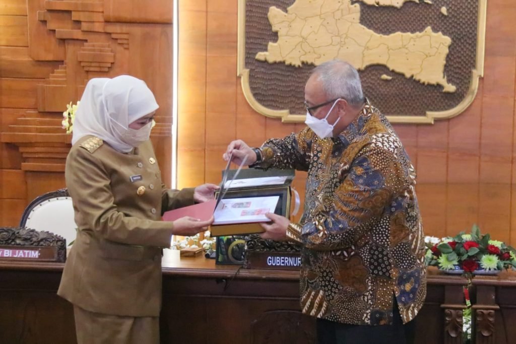 Gubernur Jatim Ikuti Rakornas Pengendalian Inflasi 2022