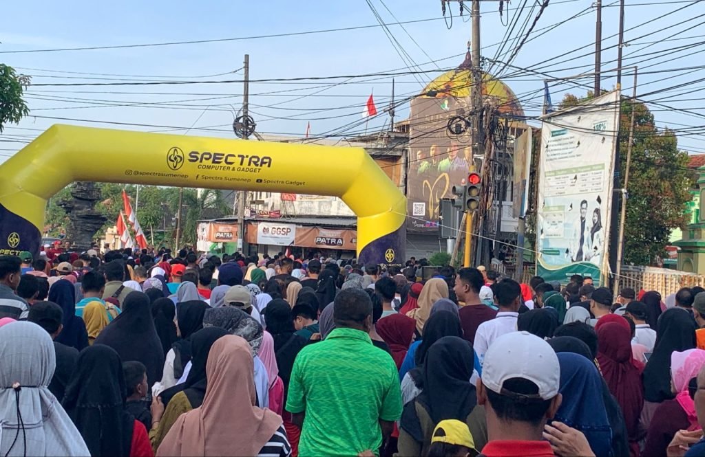 Bupati Achmad Fauzi Lepas Peserta Lan-Jalan Sehat Desa Pangaran