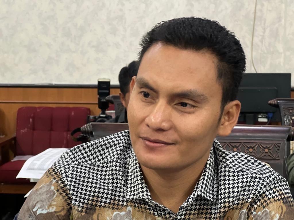 SMKN 1 Sumenep Terapkan Barling, Akis Jazuli Acungi Jempol