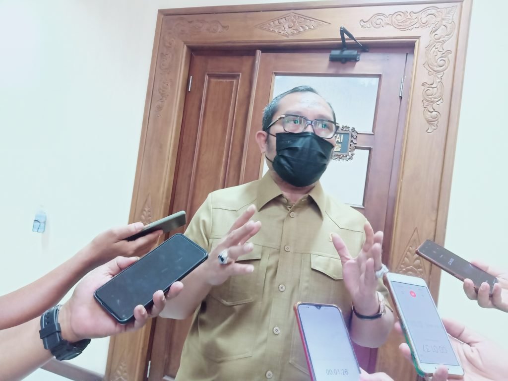 Wakil Ketua DPRD Jatim Sahat Minta Pemprov Tingkatkan Program Padat Karya Pasca Kenaikan BBM