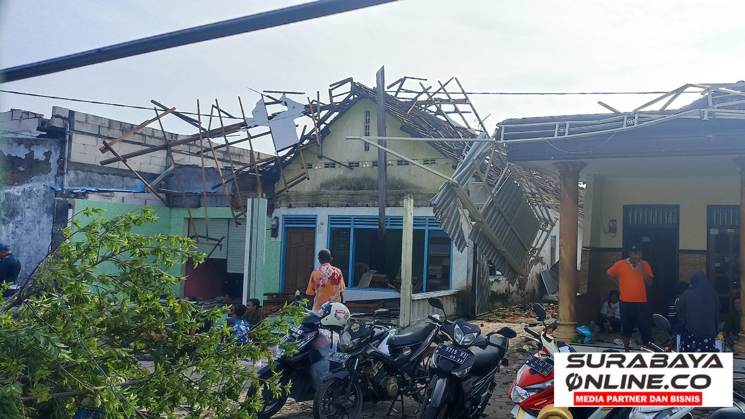 Angin Puting Beliung Porak Porandakan Sidoarjo