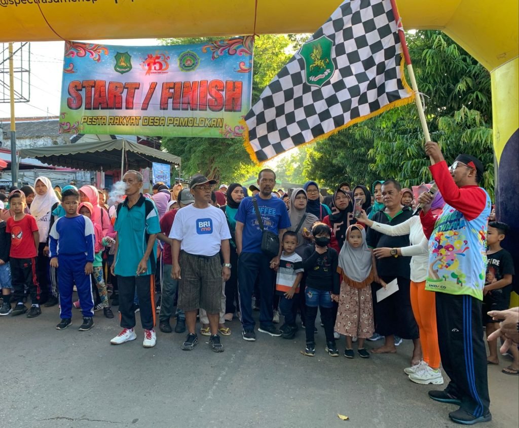 Bupati Fauzi Lepas Puluhan Ribu Peserta Jalan Sehat Desa Pamolokan