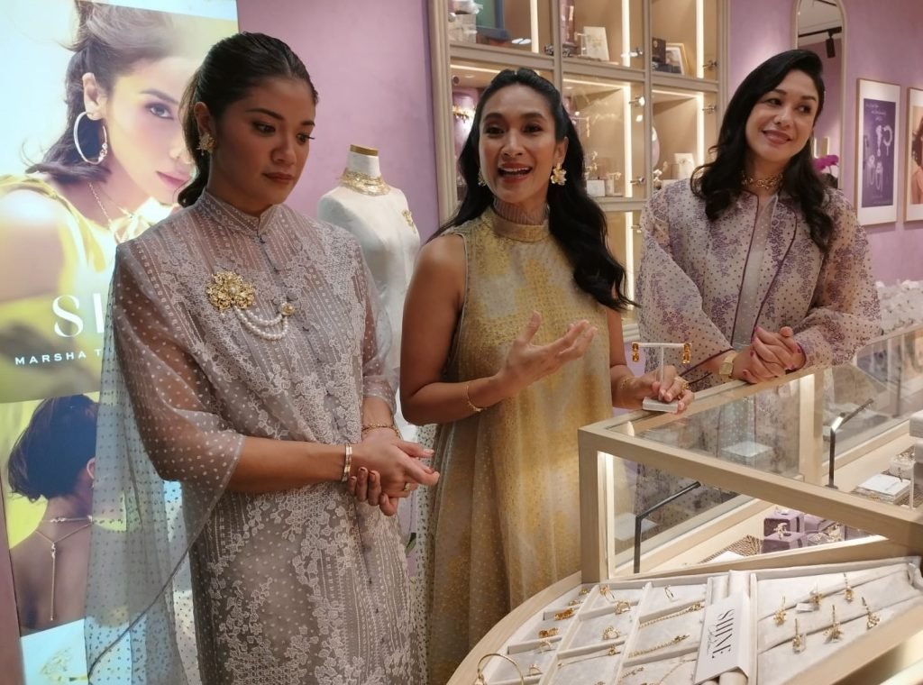 Buka Butik Pertama di Surabaya, Tulola Jewelry Kenalkan Koleksi “Shine”