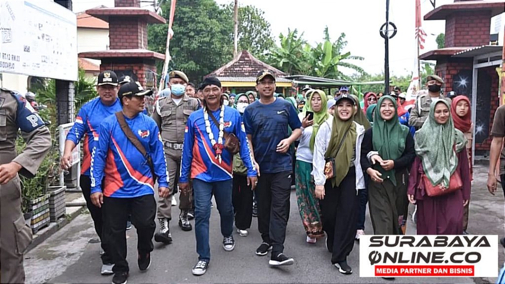 Jalan Sehat Dalam Rangka Menyongsong Hari Ibu
