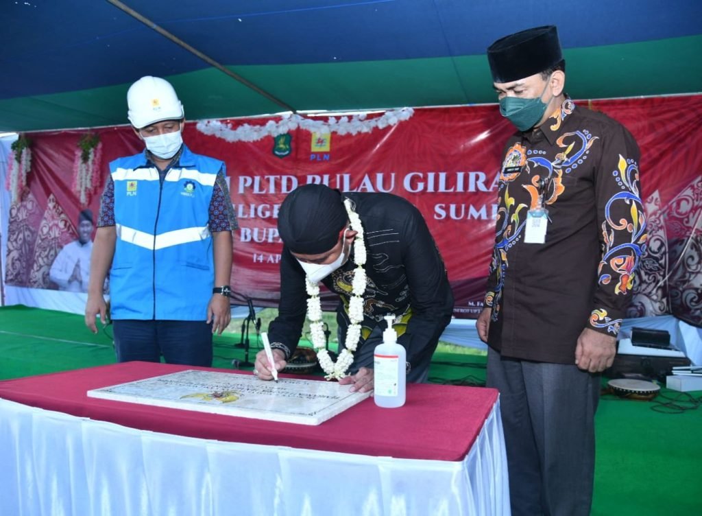 Penantian Panjang Warga Pulau Giliraja Sumenep Dapat Menikmati Listrik PLN Sudah Terwujud