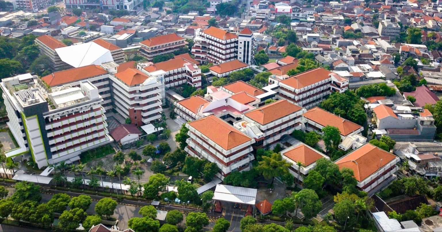 Ubaya Raih Akreditasi Unggul dari BAN-PT