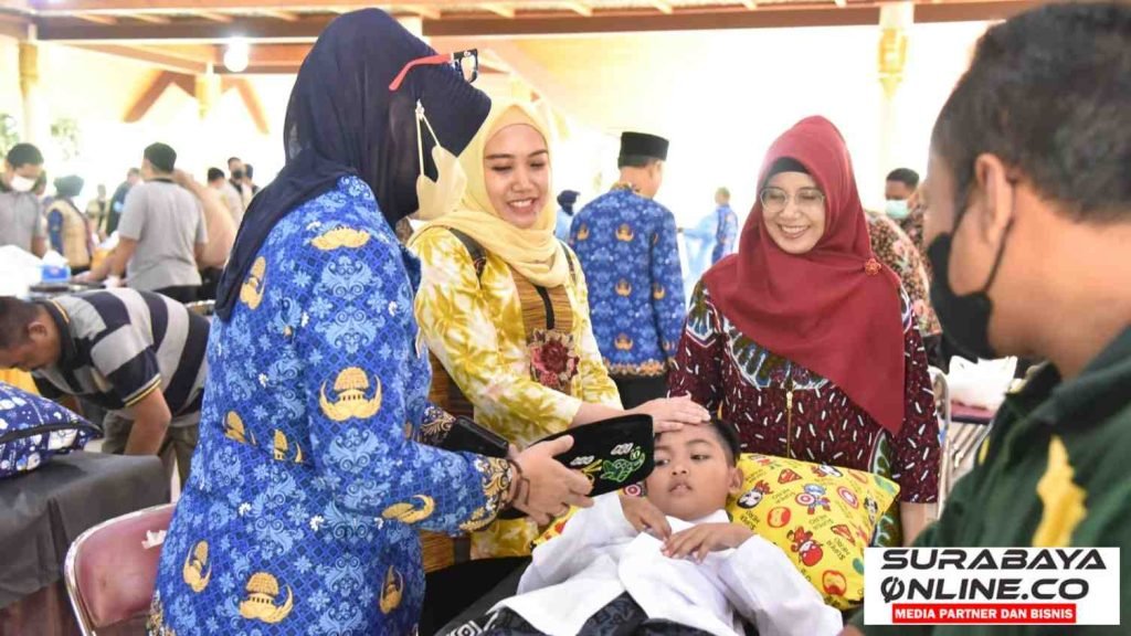 160 Anak Ikut Khitan Massal Gratis Berhadiah Pemkab Sidoarjo
